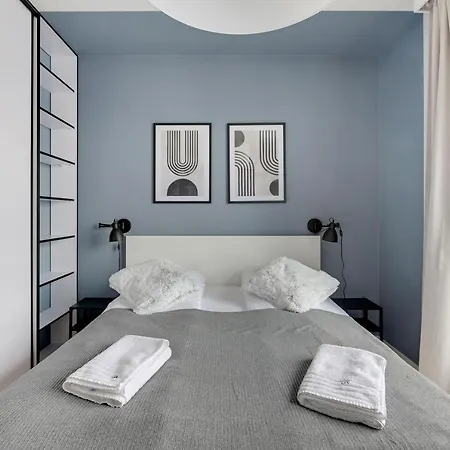 Grand - Bastion Walowa Modern *